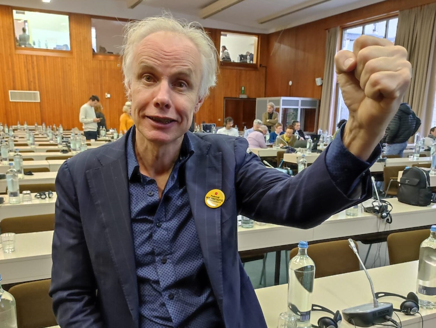Генеральний секретар Європейської федерації профспілок громадського обслуговування (ЄФПГО) (EPSU) Ян Віллем Ґаудріаан звернувся листом до Прем’єр-міністра України Дениса Шмигаля щодо захоплення майна профспілок і наступу на свободу об'єднання